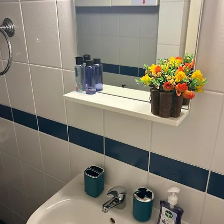 Neossia - Escape Tripoli