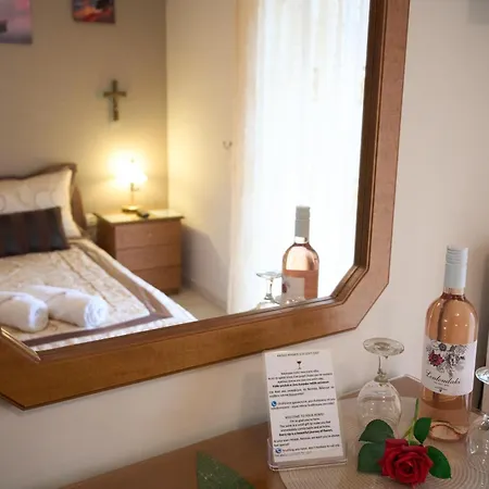 Neossia - Escape Apartman Trípoli